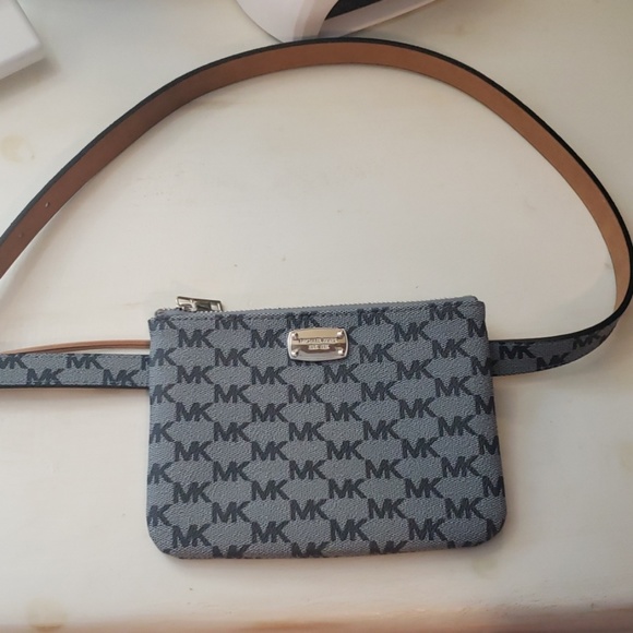 Michael Kors Accessories - ⬇️💥NWT, Michael Kors Belt Bag💥⬇️